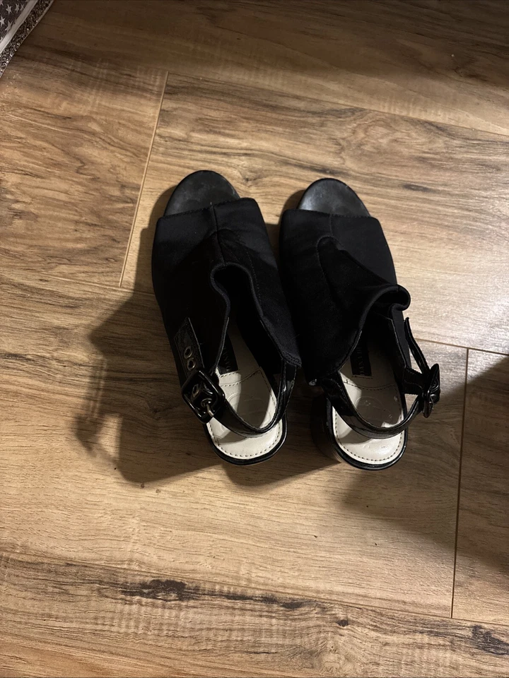 Damas Dana Buchman DB DINA Negro Punta Abierta Tacones Cordones Talla 6 Medianos Foto 1 de 4