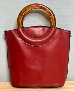 RED RING BUCKET CROSSBODY BAG - Picture 1 of 9