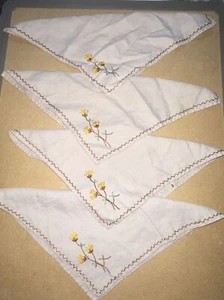 Tea Tablecloth 4 Napkins Linens Set Vintage Beige Floral Embroidery Needlepoint - Picture 1 of 7