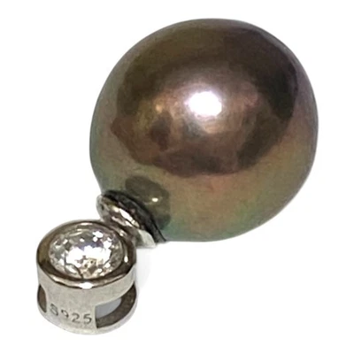 Elegant 11mm Edison Round Peacock Black Blue Overtone Pearl Vintage Pendant - Image 1 of 4