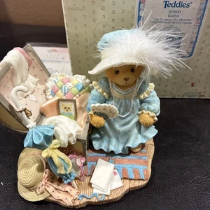 Cherished Teddies 302600 "Old Treasures, New Memories" Figure Kaitlyn - Picture 1 of 2