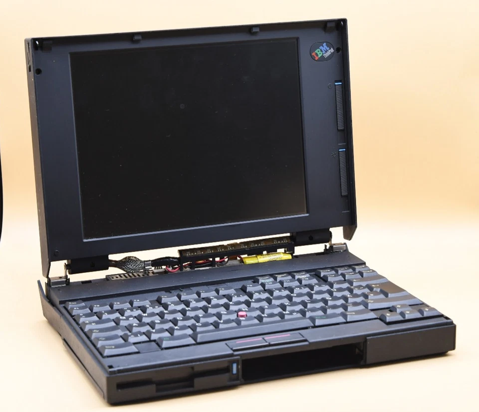 IBM ThinkPad 700C PS/2 Vintage Laptop Computer - Bild 1 von 4