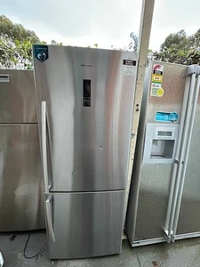 Stainless Steel hisense 435 liter bottom mount fridge - Picture 1 of 3