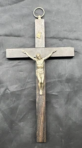VINTAGE Wood & Pewter Crucifix Italy 8 x 4" Excellent Condition Ships Free - Picture 1 of 8