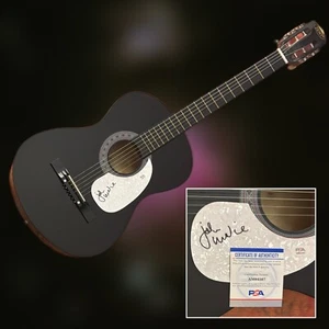 Bassista PSA Fleetwood Mac Band * JOHN McVIE * chitarra acustica firmata COA - Foto 1 di 8