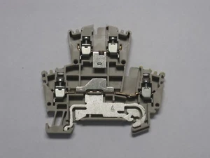 Weidmüller Doppelstockklemme 19-teilig WDK 2,5 DU-PE Futtertrog GND - Bild 1 von 4