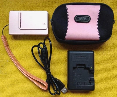 Fujifilm FinePix Z300 Pink Digital Camera CCD Sensor Compact From Japan - Image 1 of 4