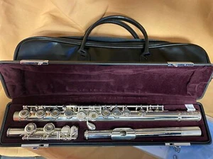 Yamaha YFL-461 Intermediate Flute - C Foot - Imagen 1 de 3
