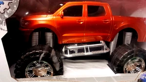 2023 Grandex-Off-road Truck- Toyota Tundra 4x4- Friction Powered-1:24-Orange 🛻 - Picture 1 of 10
