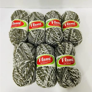 Bucilla Flame Garn Farbe 10 Menge 7 - Bild 1 von 6