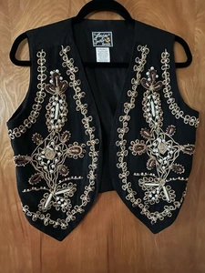JouJou Embellished Faux Pearls Shells Wooden Beads Gold Beads Jute String Vest - Picture 1 of 7