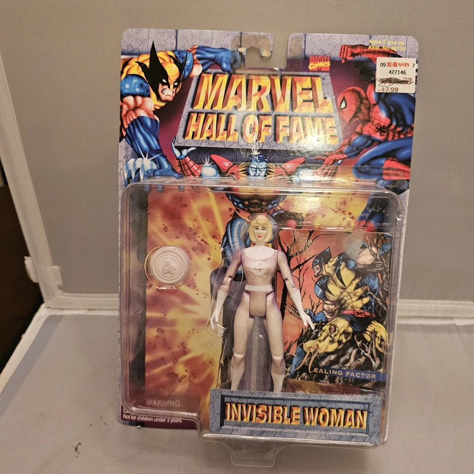 Marvel Entertainment Hall of Fame Fantastic Four Invisible Woman Action Figure