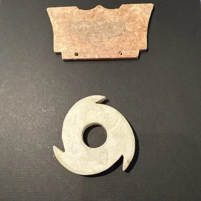 Tallas chinas de jade o piedra dura de colección objetos rituales de estilo arcaico Foto 1 de 4