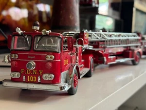 Seagrave TDA FDNY Ladder 103 Handmade Kitbash 1/32 - Picture 1 of 11