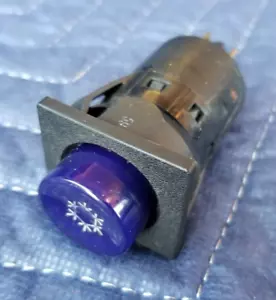 1978 1979 BMW E23 733i 730i OEM Air Conditioning AC Switch / Blue Button 1363427 - Bild 1 von 6