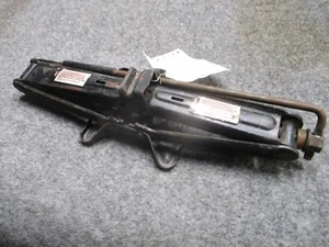 1991 Town Car Jack 90-97 - Picture 1 of 3