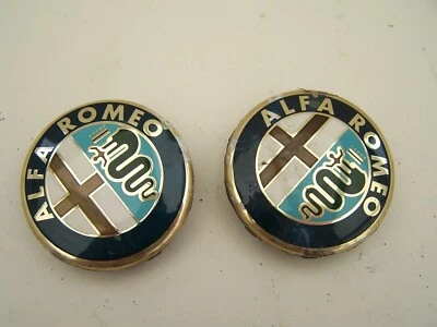 Alfa Romeo 147 Wheel centre trims (2000-2004) - Image 1 of 2