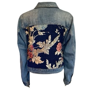 City Chic Denim Jacket Sz L 20 Crop Floral Fabric Back Pockets Metal Button Blue - Picture 1 of 16