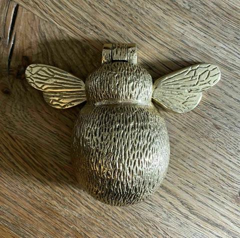 Solid Brass Decorative Designer Door Knob Knocker Bee Stylish Gift Item Decor Cover