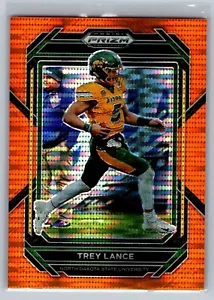Trey Lance/49 Orange Pulsar Dakota del Norte 2023 Panini Prizm Selecciones del Draft Fútbol - Imagen 1 de 2
