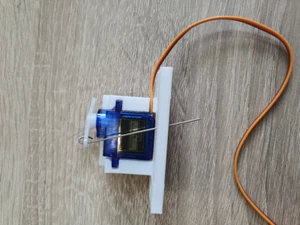 - NUEVO - Soporte para servo SG90, para accionamiento de agujas bajo el suelo vers. Colores - Imagen 1 de 17
