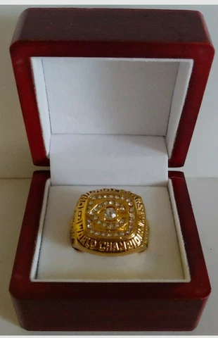 Walter Payton - 1985 Chicago Bears Super Bowl Gold Color Ring W Wood Display Box Cover