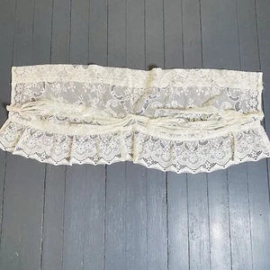 Cenefa festoneada de encaje floral crudo blanco hueso vintage pliegues 44 x 17" - Imagen 1 de 12