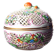 Covered Dish/ Candy Box Herend Model 6211 1. Choice After 1970 (19cm)