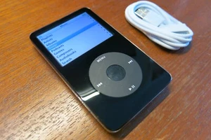 apple ipod classic video 5.5th gen. 160gb in black upgraded to 256gb ssd - Picture 1 of 16