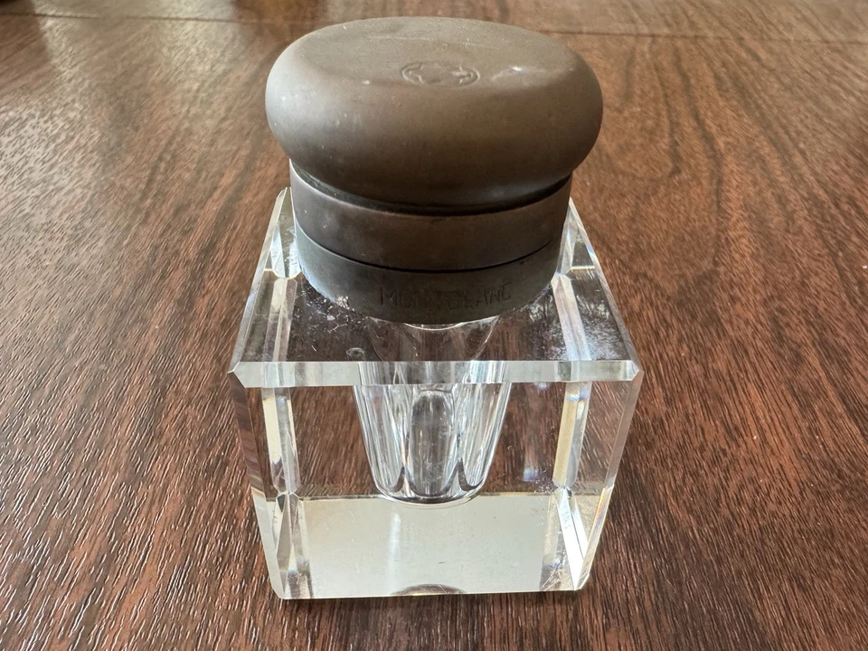 Tintero de cristal Montblanc vintage - base de cubo pesado, tapa de latón con bisagras - raro Foto 1 de 4
