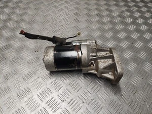 Isuzu Rodeo TD 4x4 2006 3.0 diesel starter motor unit - Picture 1 of 12