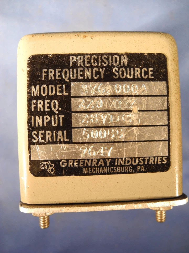 GREENRAY 376-000A RF Precision Frequency Source 220 MHz SMA Input: 28 VDC - Image 1 of 4