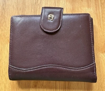 Cartera de cuero vintage plegable doble para mujer Etienne Aigner Foto 1 de 4