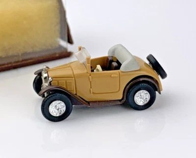 Coche convertible Brekina Old Timer BMW Dixi bronceado escala 1:87 HO Foto 1 de 4