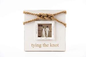 Tying The Knot Frame, Gold, 3x3