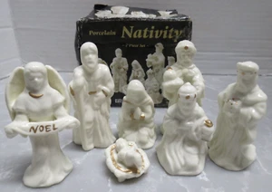 Giftco Inc Porcelain Christmas Nativity 7 Piece Set - White w/ Gold Accents - Picture 1 of 23