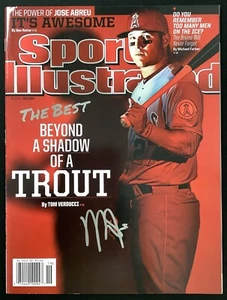 Mike Trout Signed Sports Illustrated 5/12/14 No Label LA Angels Auto HOF JSA - Picture 1 of 5