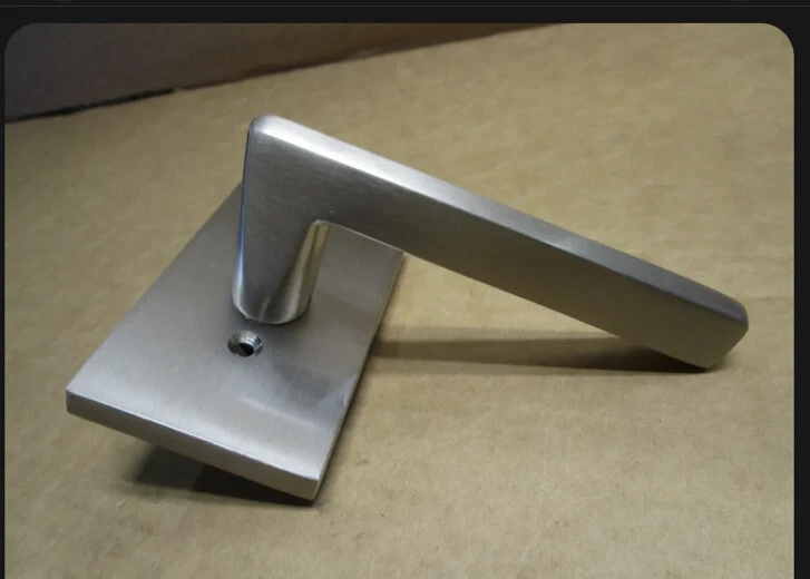 EMTEK Assa Abloy 5112HLORHUS15. Acabado níquel. Pasaje derecho. US15 Foto 1 de 1