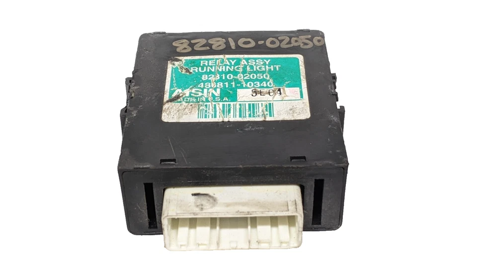 Módulo de control de relé de computadora Corolla Matrix Vibe DRL 2003-2008 82810 02050 Foto 1 de 1