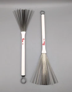 Baquetas retráctiles con cepillo de alambre Vic Firth WB - Imagen 1 de 6