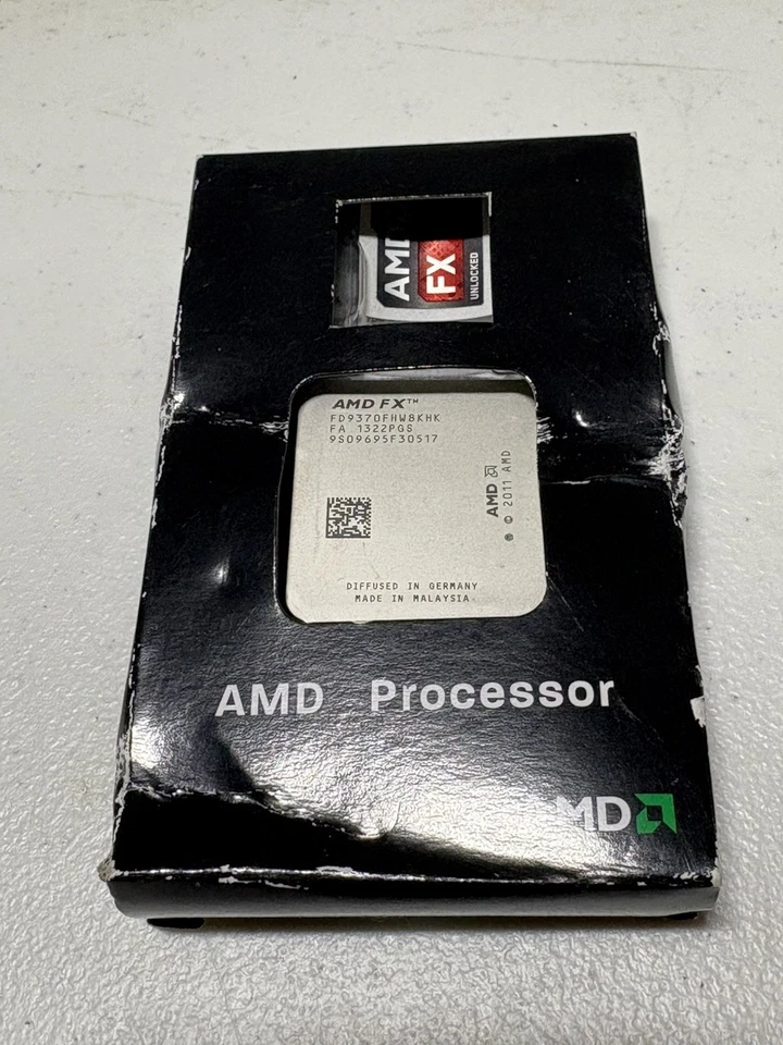 AMD FX-9370 Octa-core (8 Core) 4.40 GHz Processor - Socket AM3+ Retail Pack - Image 1 of 4
