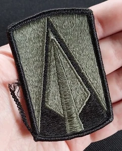 Vintage 177th Armored Brigade Embroidered Sew On US Military ARMY PATCH - Picture 1 of 6