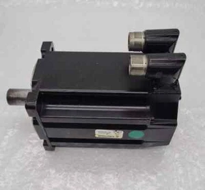 Allen Bradley MPL-B4530K-MK72AA Servomotor rotierend 480V AC - Bild 1 von 9