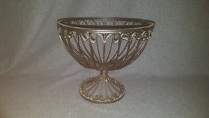Vintage Ornate Wrought Iron Plant Stand 10 Inches Tall - Picture 1 of 3