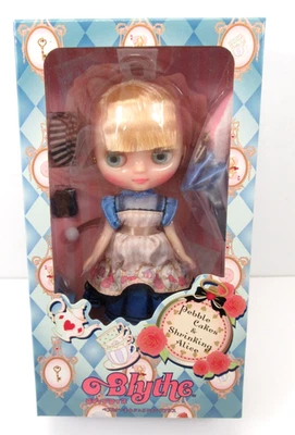 Muñeca Blythe Pebble Cakes & Shrinking Alice Takara Tomy Hasbro 2018 caja sellada Foto 1 de 4