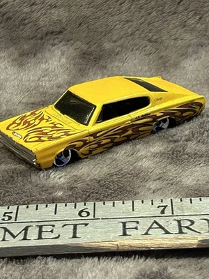 Dodge Charger #117 2002 '67 amarillo coche clásico suelto Hot Wheels Foto 1 de 4