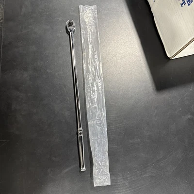 3/8 Inch Drive x 18 Inch Quick-Release Extra-Long Ratchet - Image 1 of 3