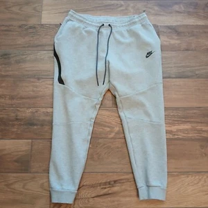 Nike Tech Fleece Joggers Mens Extra Large Grey Sportswear Sweatpants Gym 805162 - Picture 1 of 10