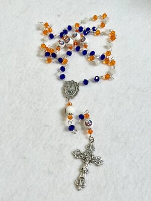 NEW YORK ISLANDERS ROSARY NECKLACE GLASS BEAD NHL HOCKEY LOGO ORNAMENT ORNAMENT - Image 1 of 4