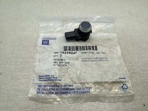 ✅ 2007 - 2014 Chevrolet Cadillac GMC Reverse Sensor Rear Parking Aid Black OEM - Bild 1 von 6